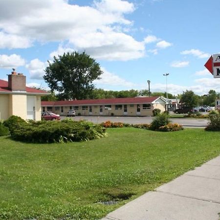Avalon Motel Belleville Bagian luar foto