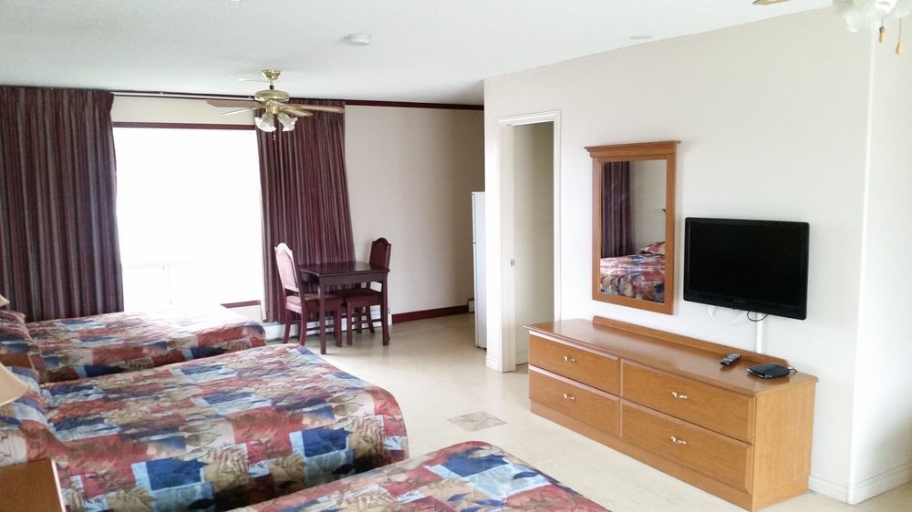 Avalon Motel Belleville Bagian luar foto
